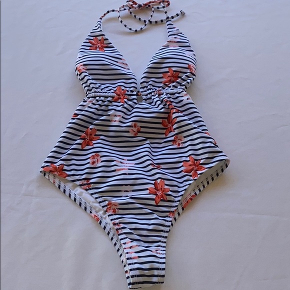 L*Space Pamela One-Piece Swimsuit Sz 4 - Picture 13 of 14